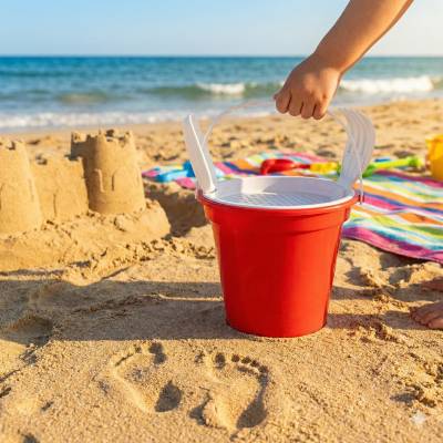 Baldinho de Praia com Peneira, Pa e Rastelo